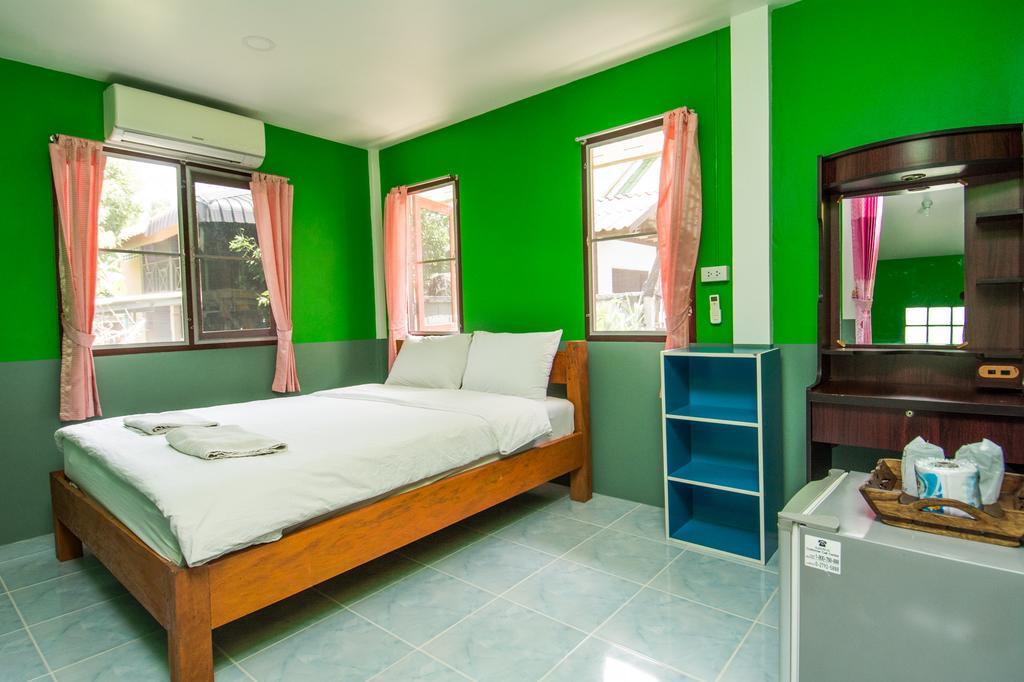Sarm Mork Guest House Мехонгсон Екстер'єр фото