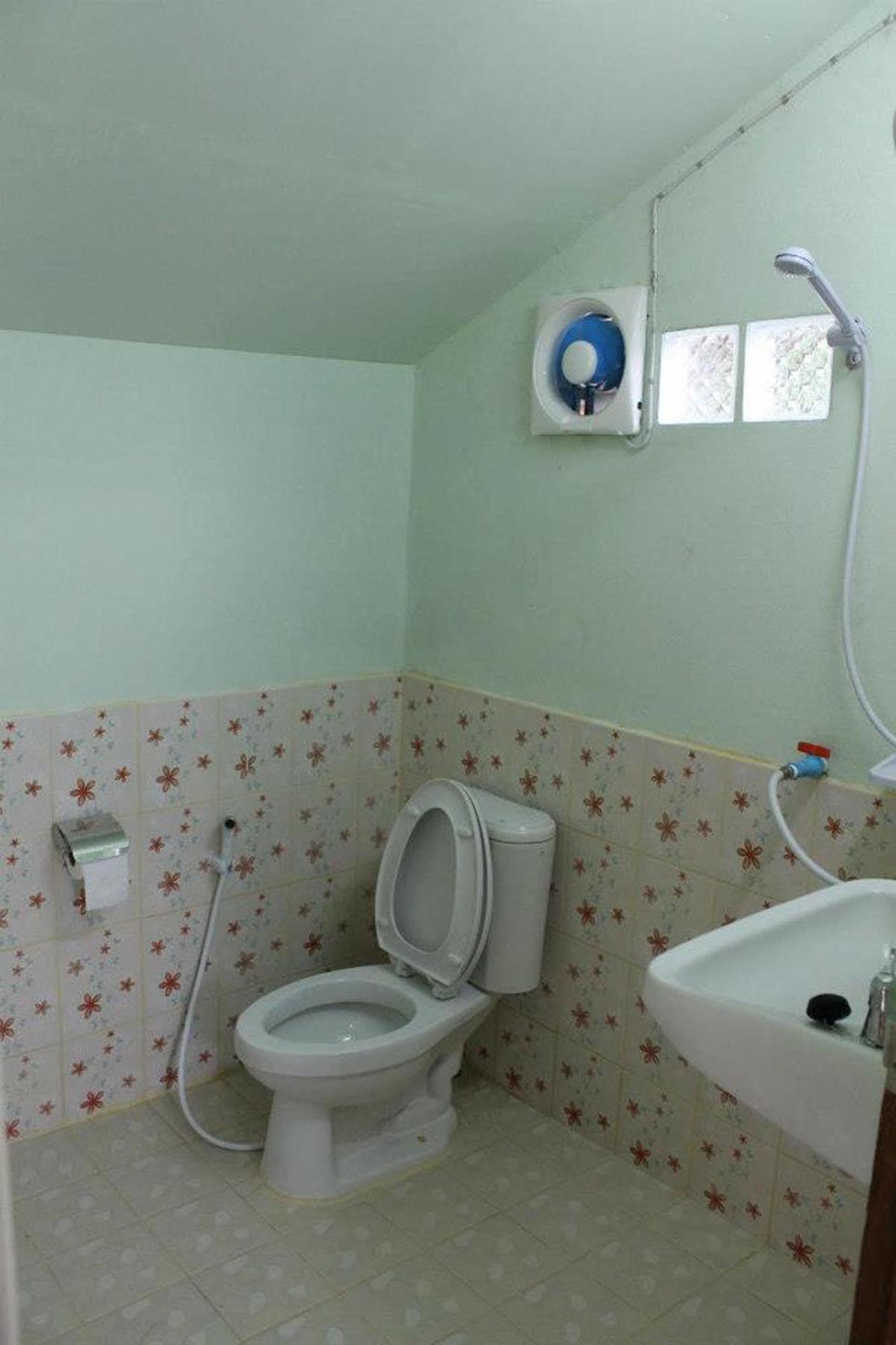 Sarm Mork Guest House Мехонгсон Екстер'єр фото